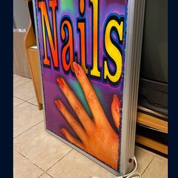 Nail Sign 