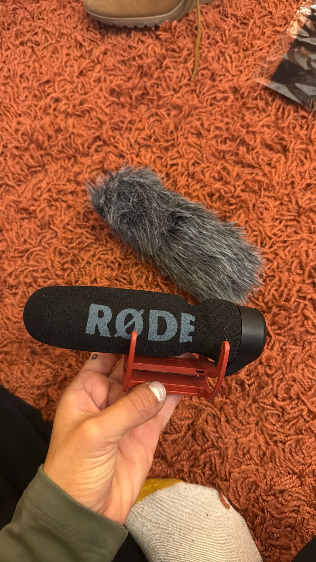Rode Lightweight Shotgun Mic + Dead Cat