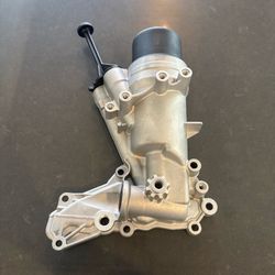 Engine Oil Filter Housing (contact info removed)710 for Mercedes G63 E550 CLS63 S550 E63 11-19