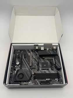 Gigabyte X570 UD ATX Motherboard