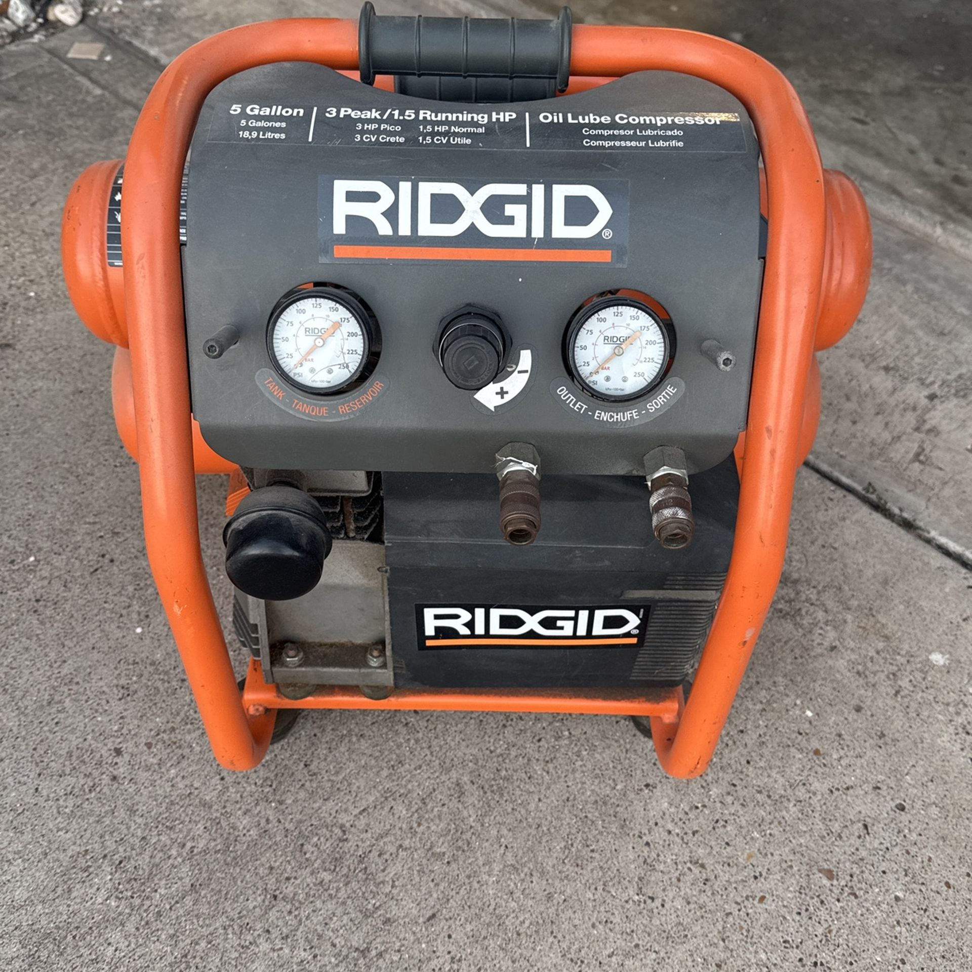 Ridgid Air Compressor 5gal
