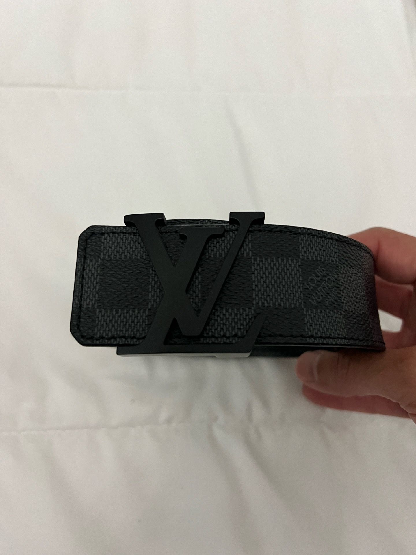 LOUIS VITTON DAMIER BELT BLACK.