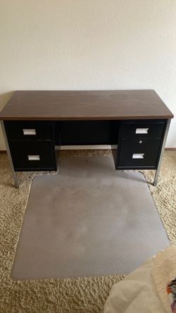 Metal desk
