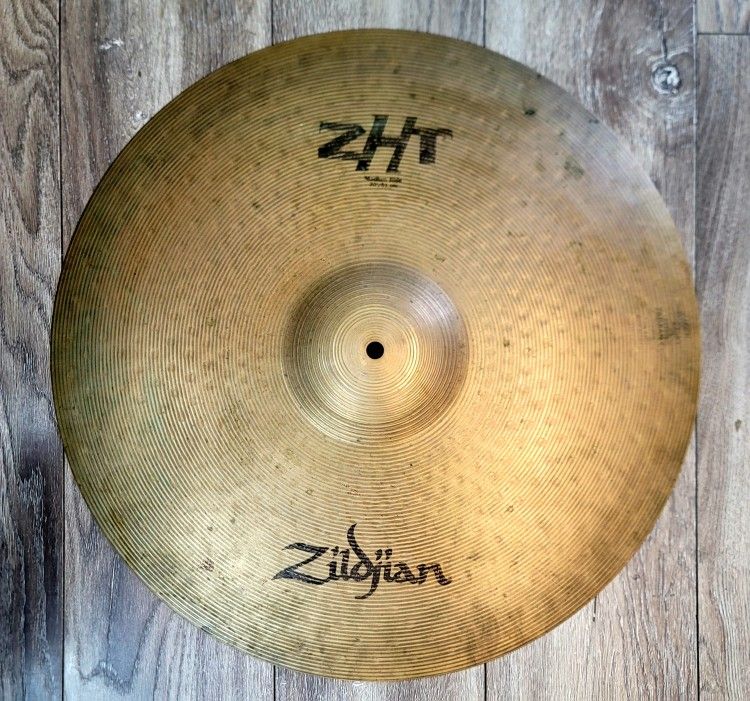 Zildjian ZHT MEDIUM RIDE 20 Ride Cymbal 20"