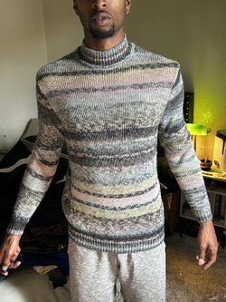 Turtle Neck Sweater 