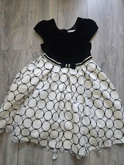 Girls dress