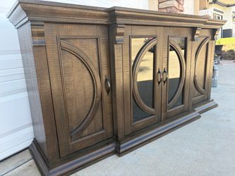 Large cabinet