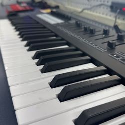 Novation Launchkey 49 