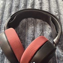 SteelSeries Arctis Pro Wireless Gaming Headset - High Fidelity 2.4 GHz Wireless - Mixable Bluetooth