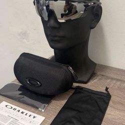 oakley sunglasses polarized
