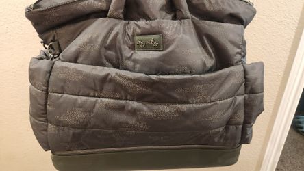 Itzy ritzy weekender bag