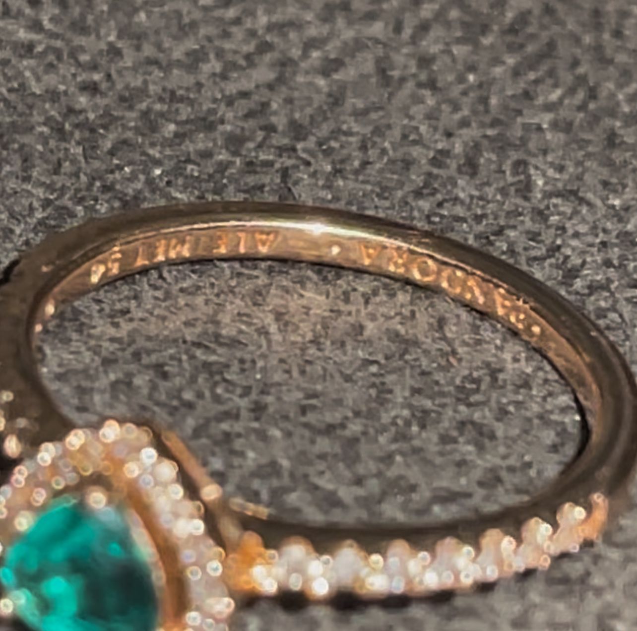 Pandora Ring