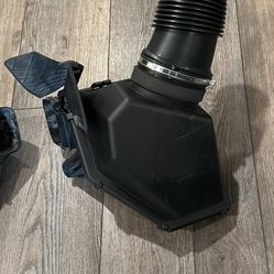 F90 M5 Stock Intakes