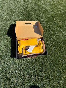 Hunter Kids boots size 1