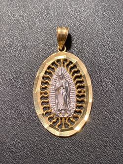 New style 10k real solid gold charm 1.25” and 1.6gr