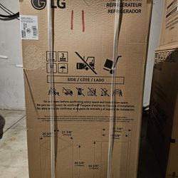 LG
20.63 in. W. 6 cu. ft. Single Door Top Freezer Refrigerator with Inverter Compressor & Pocket Handle in Platinum Silver