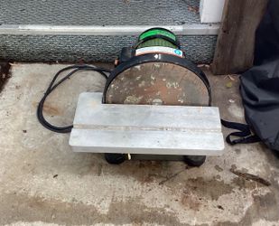 SANDING TABLE