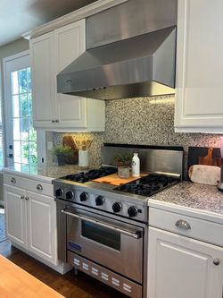 Viking ™️ Range and Hood