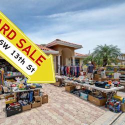 Yard Sale / Venta de Patio