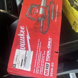 M18 18V Lithium-Ion Cordless Grease Gun 2-Speed (Tool-Only)