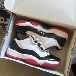 Jordan 11 Low