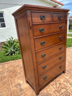 Wardrobe solid wood frame in very good conditions