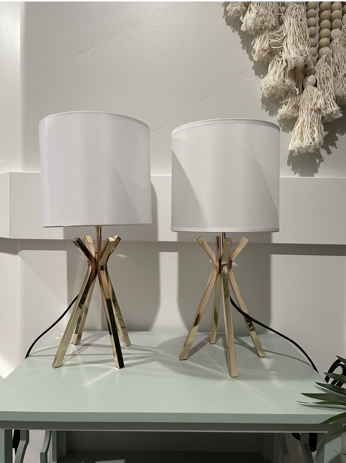 New called tripod lamps