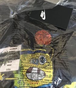 Kyrie X Spongebob Youth hoodie size L Large or M Medium sold out