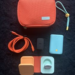 mophie 3-in-1 Travel Charger (MagSafe compatible) - Orange