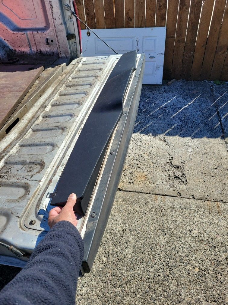 2012 Ram 1500 Cap Spoiler