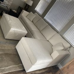 💥 Brand New Cream Sectionals With Free Ottoman 