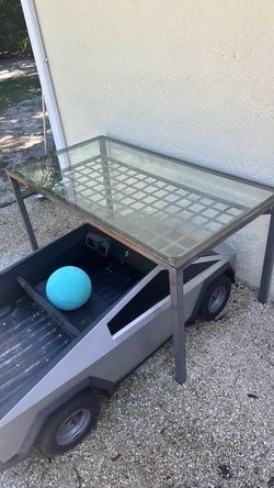 Free table