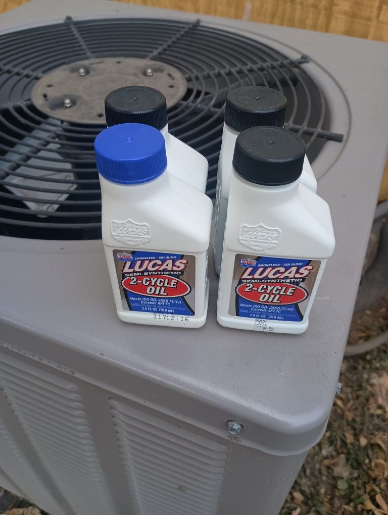 4 Lucas 2 Cycle Oil New 