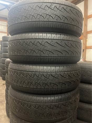 275 60 20 PIRELLI SCORPION MATCHING SET $250 for the set