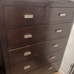 Chester drawers