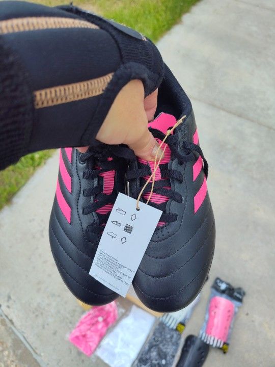 NEW Lot Of Kids Soccer Shoes,Guards,And Leg Protectors 