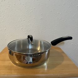 Oneida 18/10 Stainless Steel 10" Sauté Pan With Glass Lid