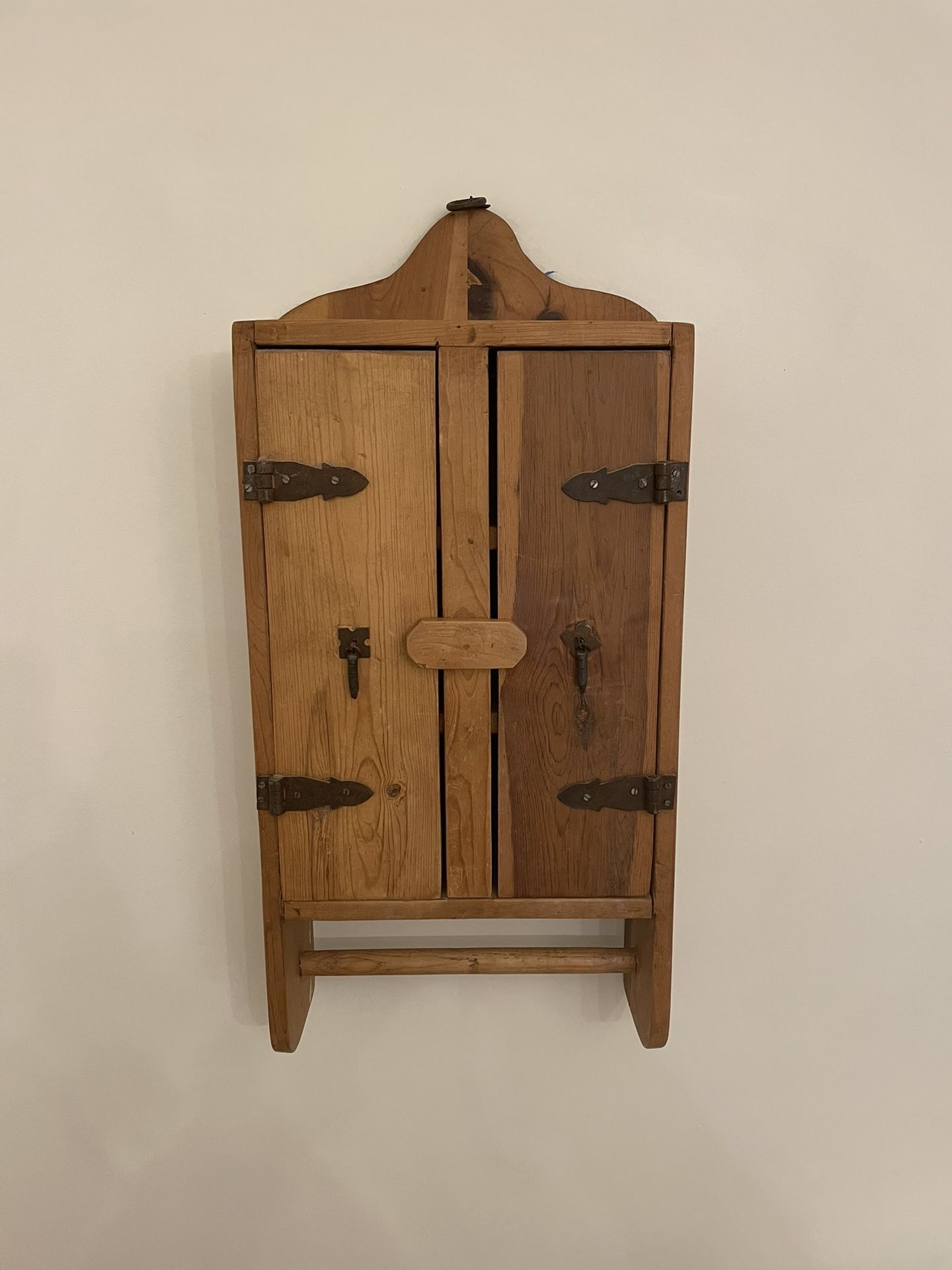 Wood  Shelf/Cabinet