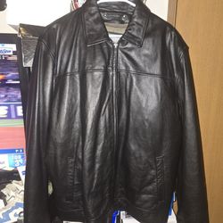 Wilson's Black Leather Jacket with Thinsulate zip out, Men's XLTall Black