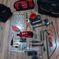 TOOL LOT AND TOOL BAGS 70$