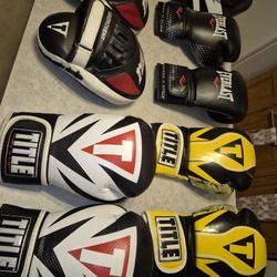 MMA/Boxing Gloves And Shinpads