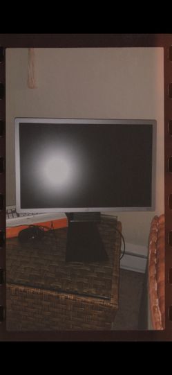 Large Desktop with connector