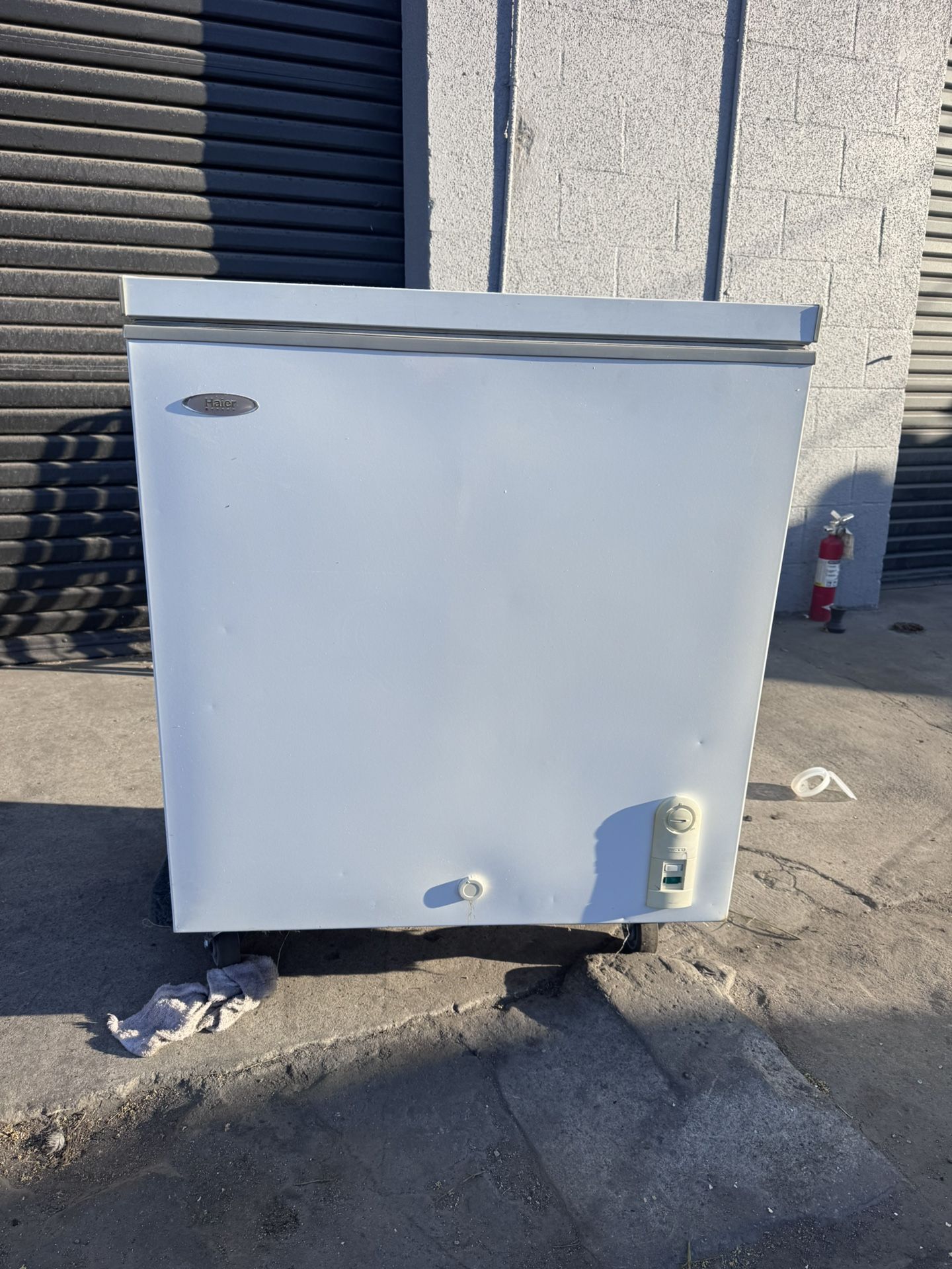 Haier Chest Freezer – 5.0 Cu. Ft. – Works Great