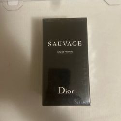 Dior Sauvage Eau de Parfum Spray 3.4 fl oz Refillable Regular Size