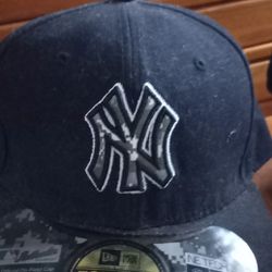 MLB NY Yankees Veterans Day 59Fifty Fitted Cap Sz 7 1/2