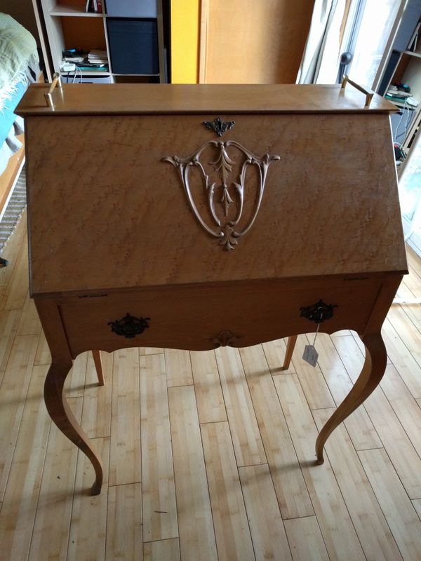 Vintage Secretary Desk >> Birdseye Maple Antique Secretary Desk For Sale In Seattle Wa Offerup Vintage Secretary Desk >> Birdseye Maple Antique Secretary Desk For Sale In Seattle Wa Offerup