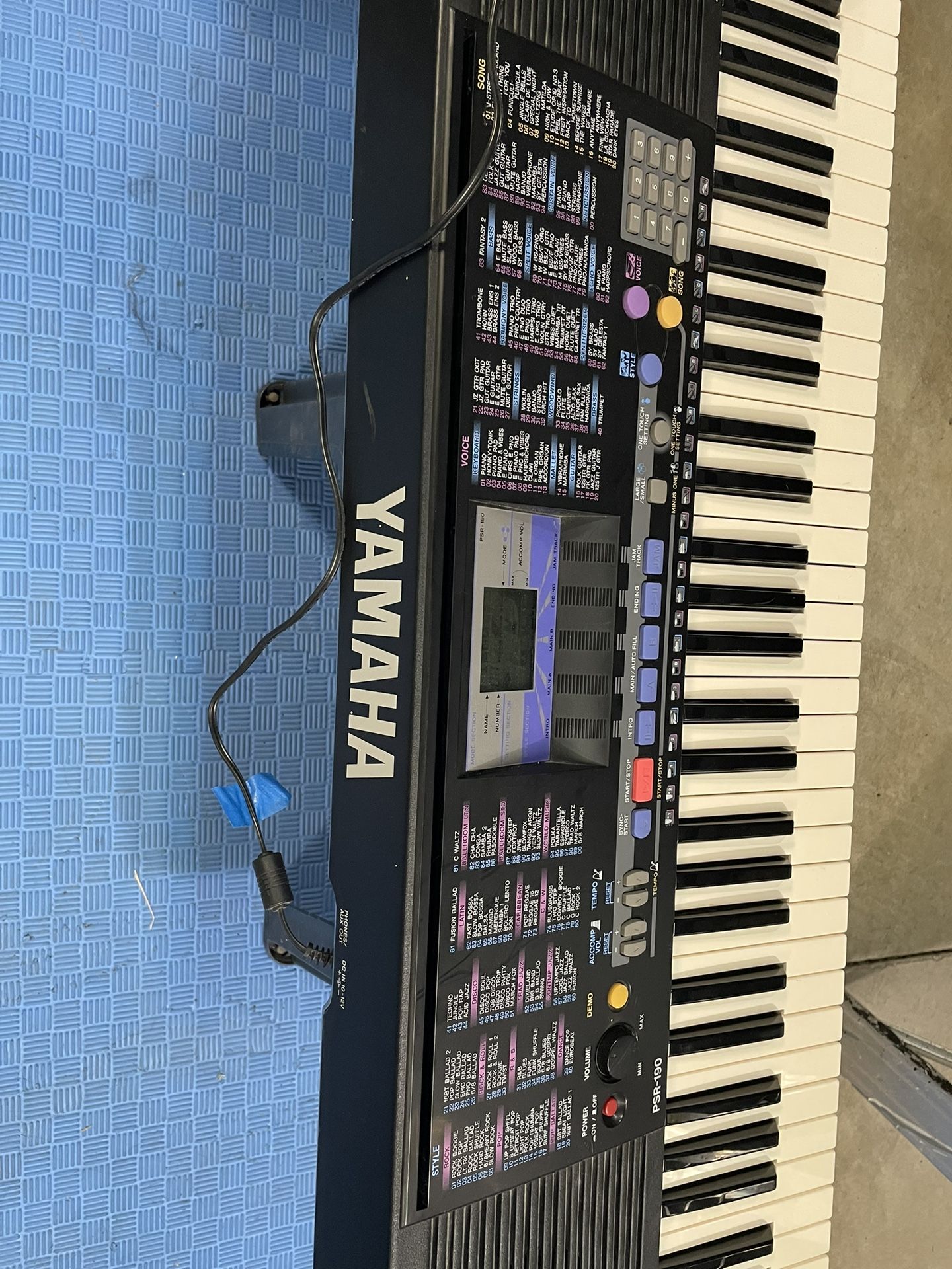 Yamaha PSR-190 Portable Electronic Keyboard