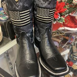 Boots/Bota 