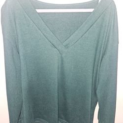 green womens light sweater shirt size L