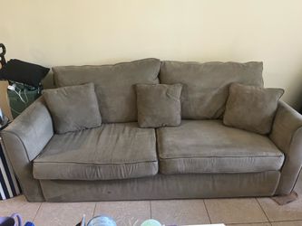 FREE COUCH